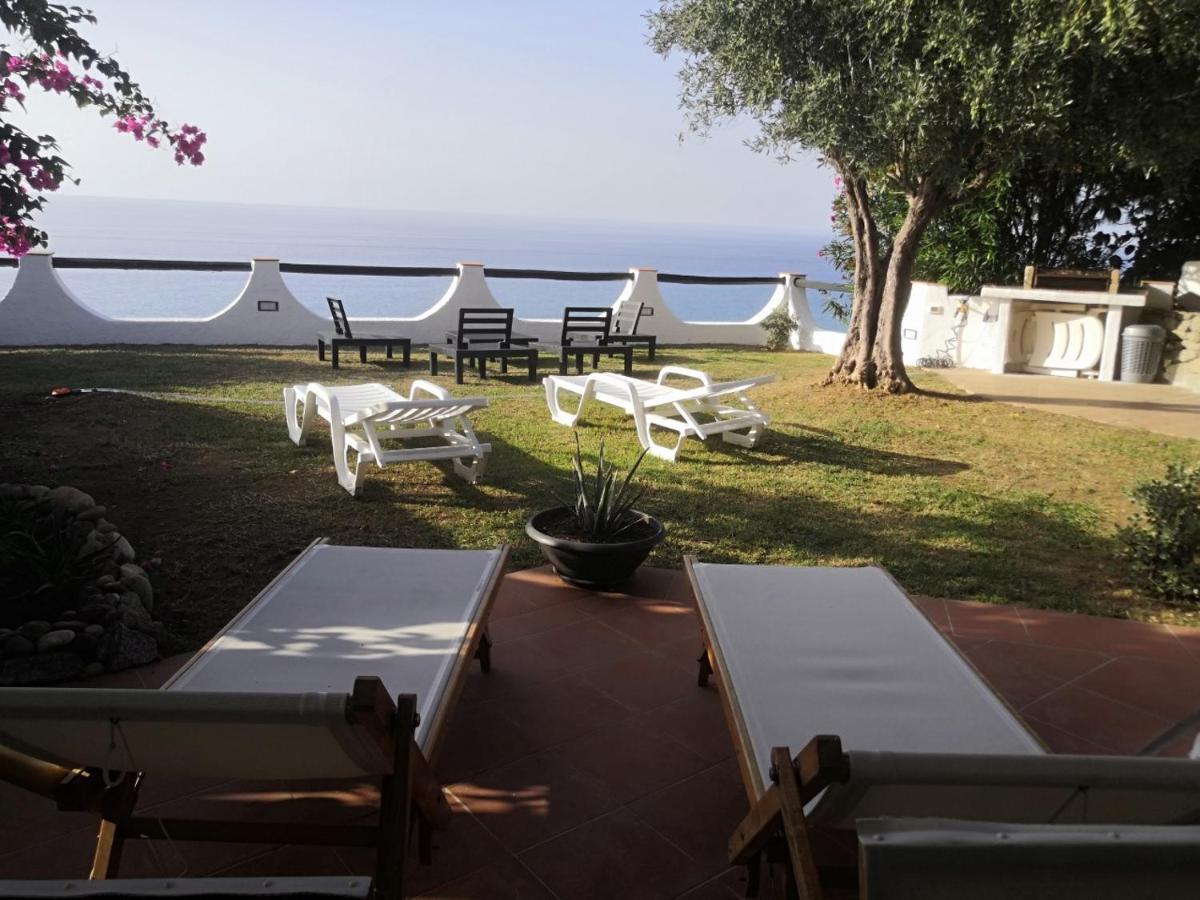 Costa Dei Monaci Villas - Tropea 帕尔盖利亚 外观 照片